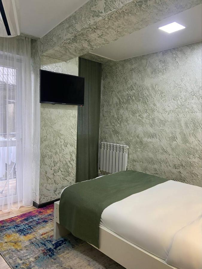 Hotel Sonata バトゥーミ エクステリア 写真