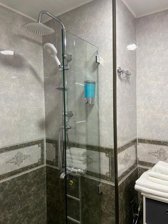 Hotel Sonata バトゥーミ エクステリア 写真